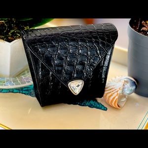 Leatherock Gorgeous Black Leather Crossbody